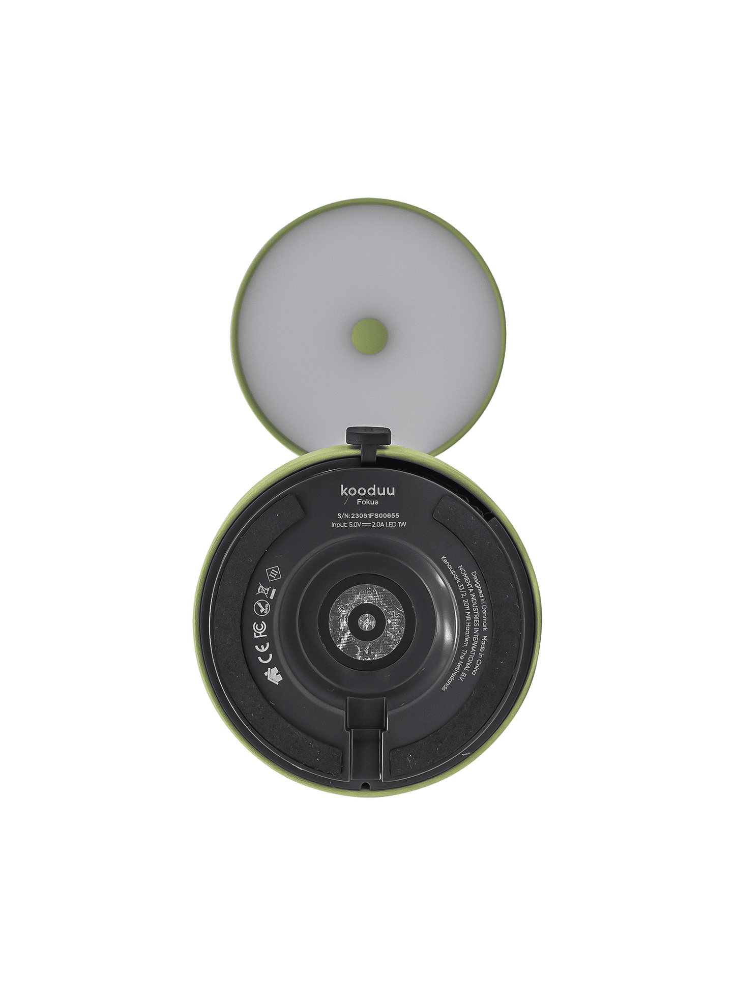 Kooduu Fokus Moss – sleek LED table lamp with warm 2700K light, designed for modern Canadian homes and workspaces.
