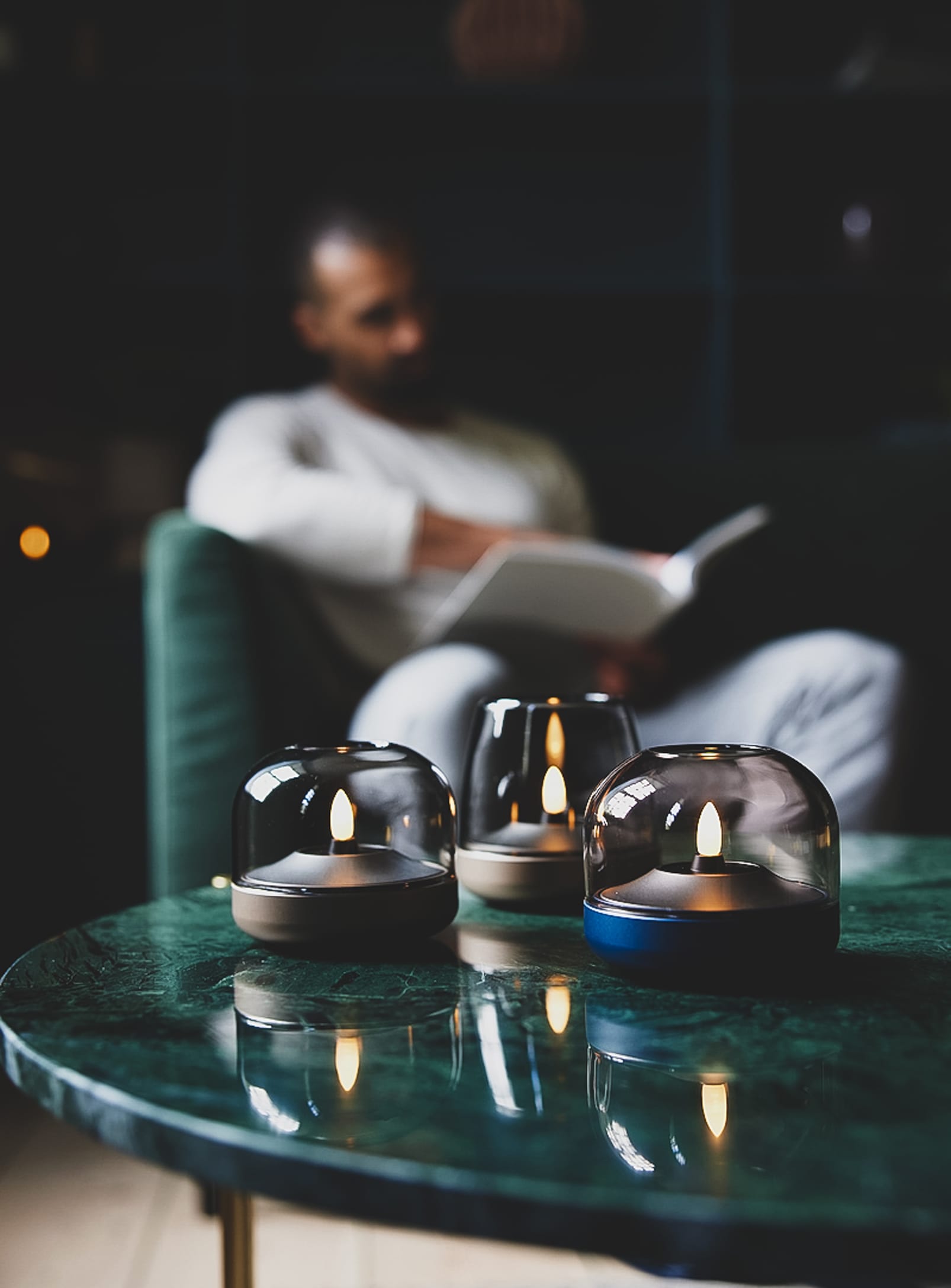 Kooduu Glow 08 and Glow 10  – elegant flameless candle holder compatible with the rechargeable Shine LED candle.