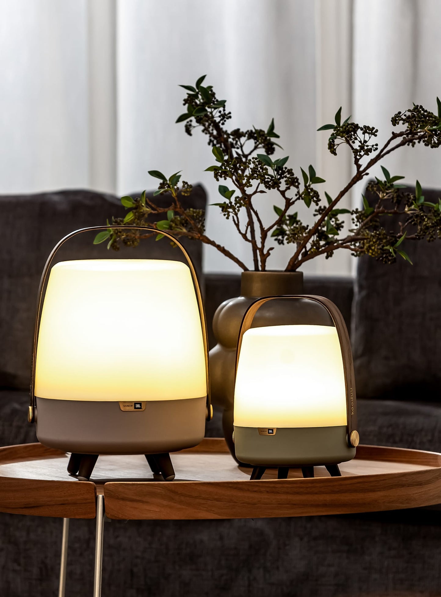 Lite-up Play Mini Earth by Kooduu – portable LED lamp and JBL Bluetooth speaker for immersive sound and warm lighting.