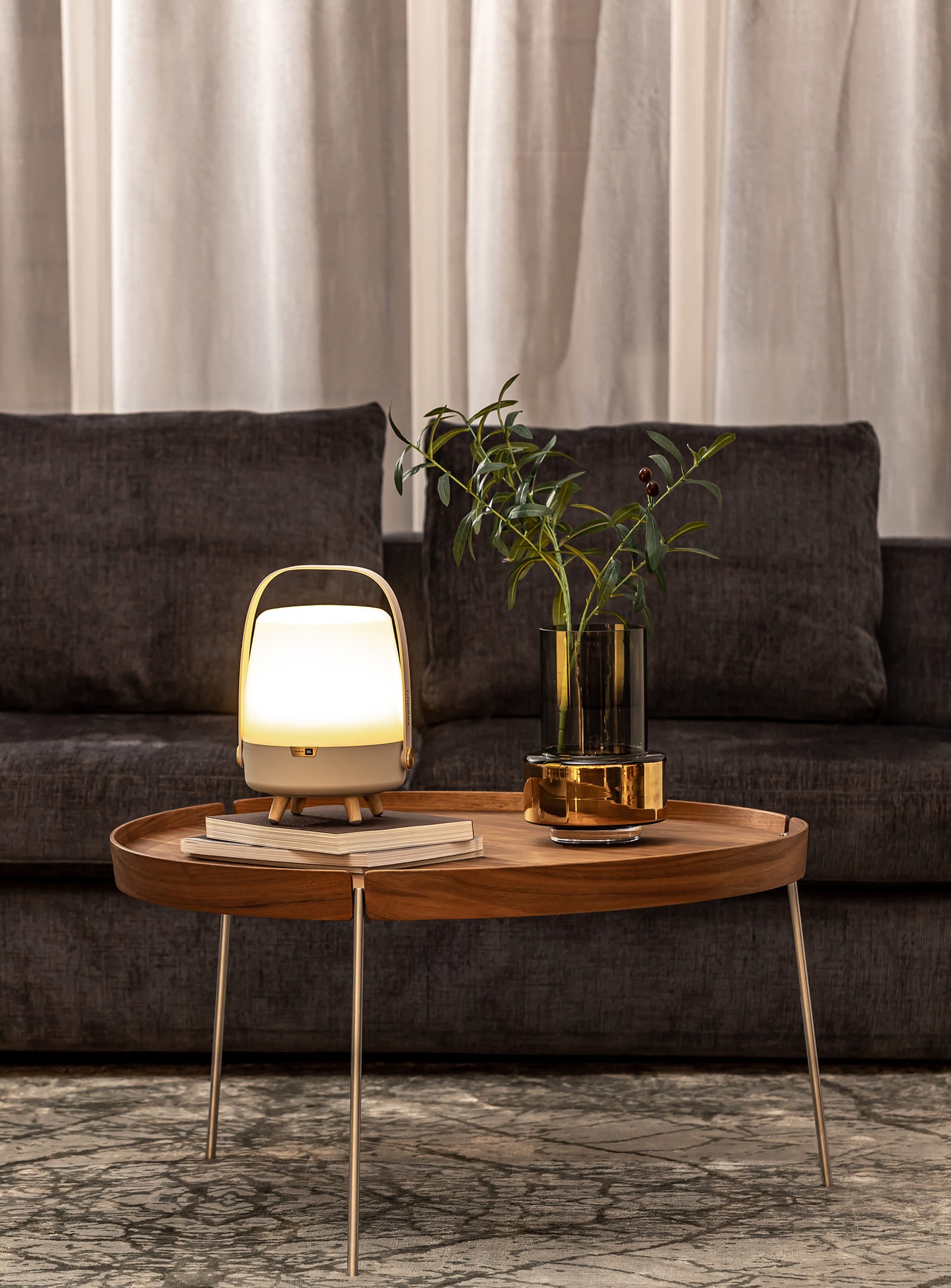 Kooduu Lite-up Play Mini Sand – compact LED lamp with Bluetooth JBL speaker, perfect for immersive sound and ambient lighting.