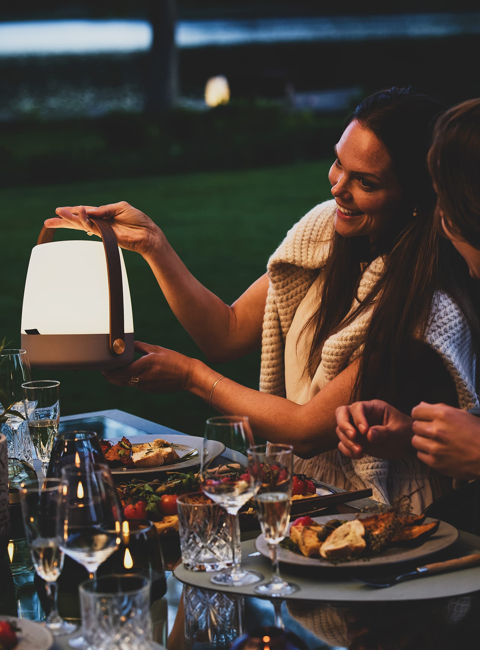 Lite-up Earth LED lamp by Kooduu – compact, portable design with 4 light settings for creating a cozy ambiance in any space.