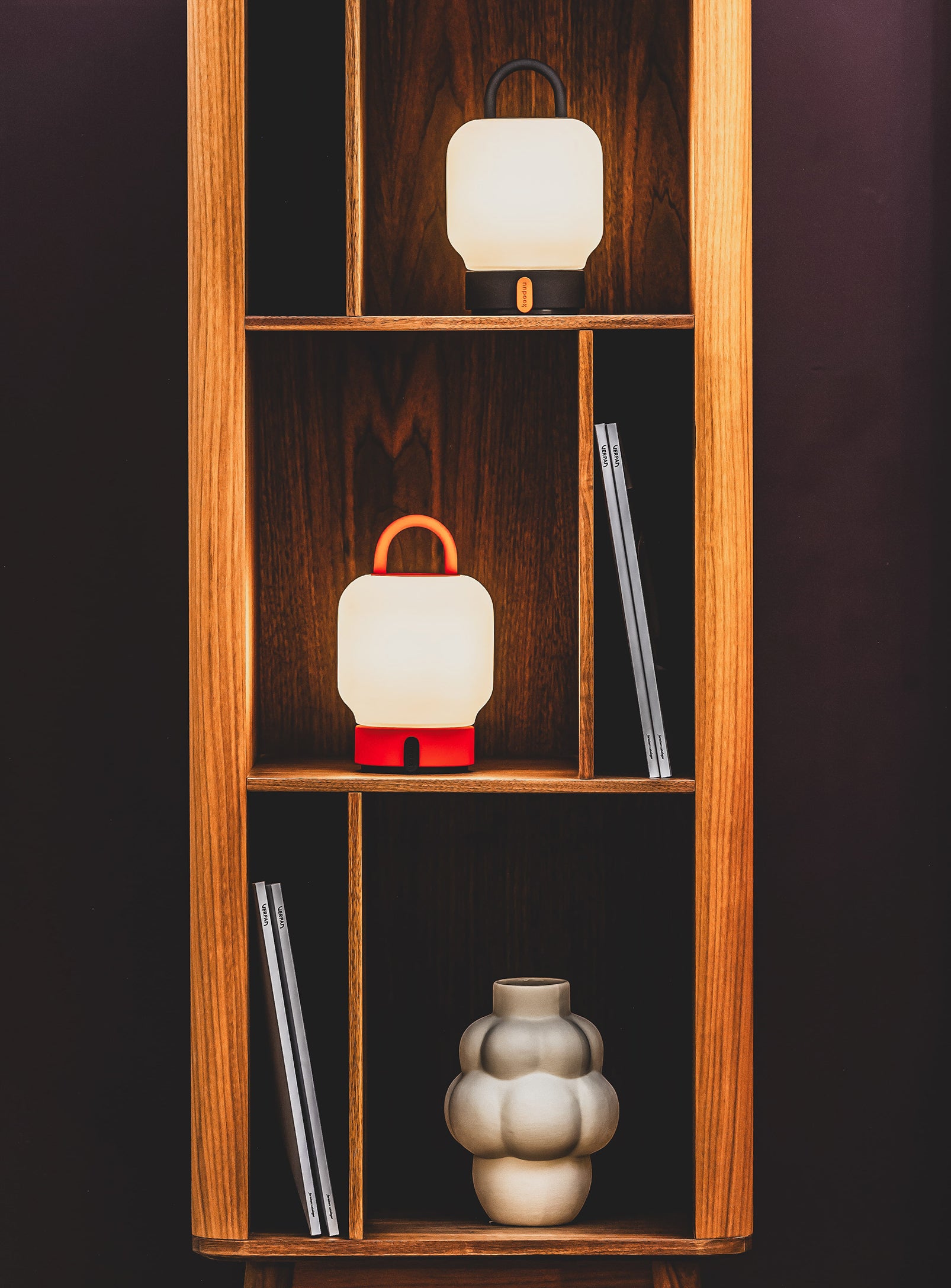 Kooduu Loome Anthracite – stylish LED lamp with 2700K warm light, ideal for adding elegance and functionality to any room.