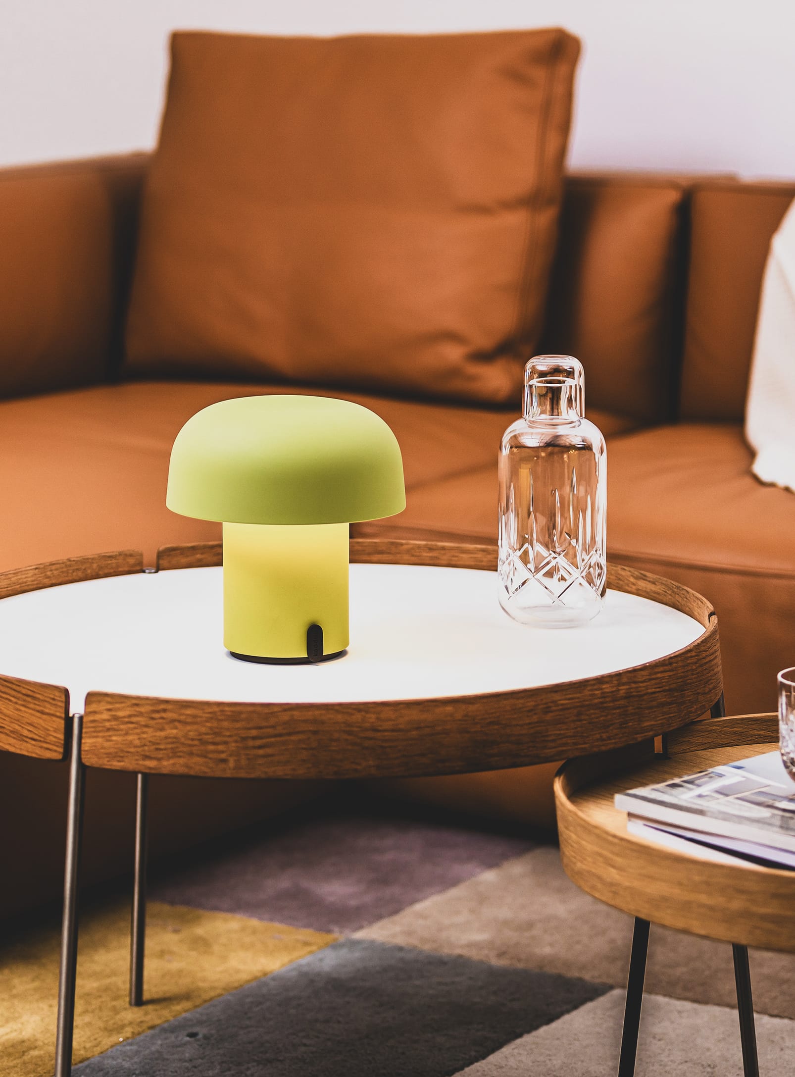 Kooduu Sensa Moss – stylish LED lamp with 2700K warm light and 40-hour battery life, perfect for home or office.