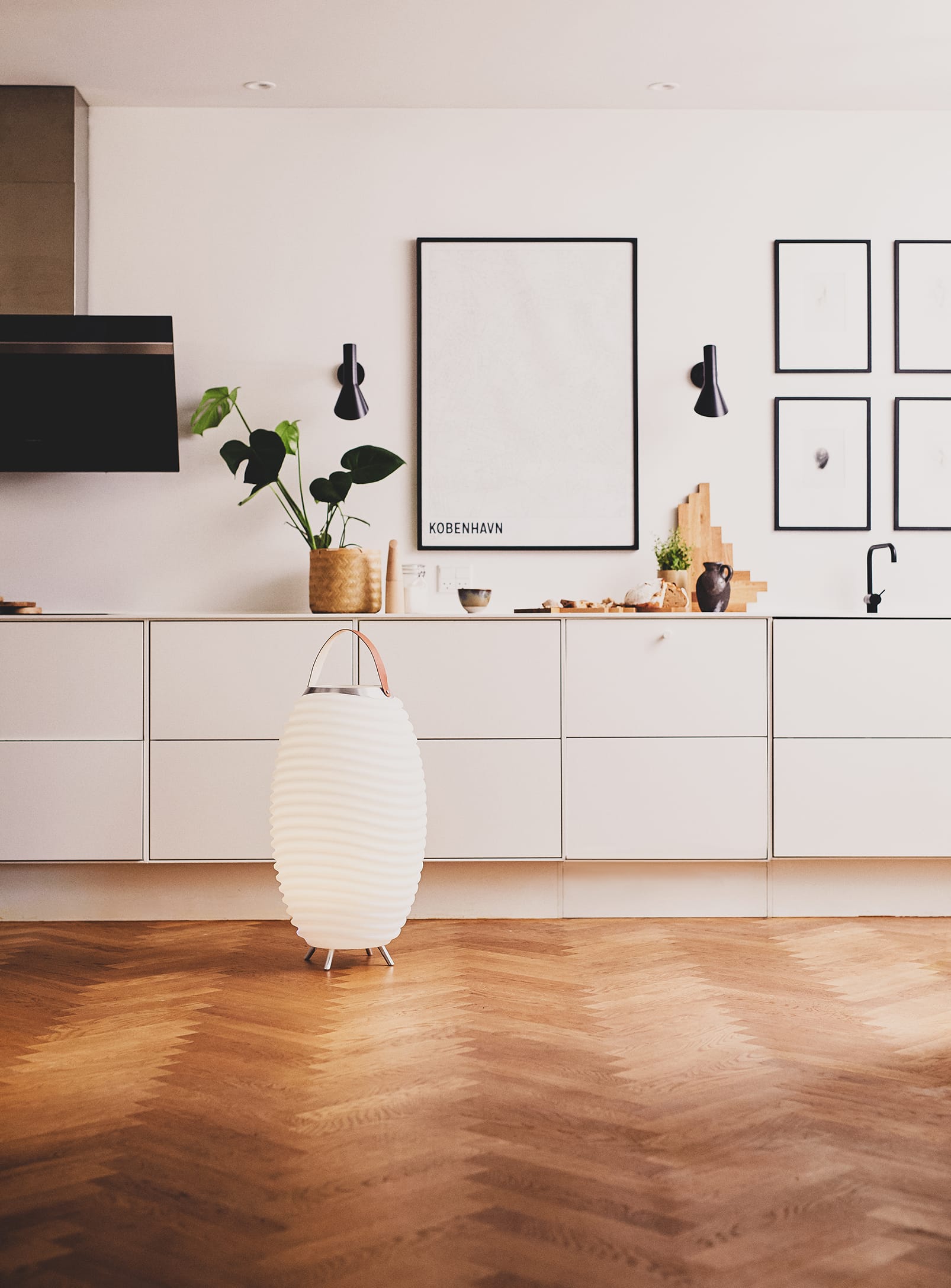 Synergy 65 by Kooduu – stylish 3-in-1 LED lamp, speaker, and drinks cooler with Bright Sound Technology™ for high-quality audio.