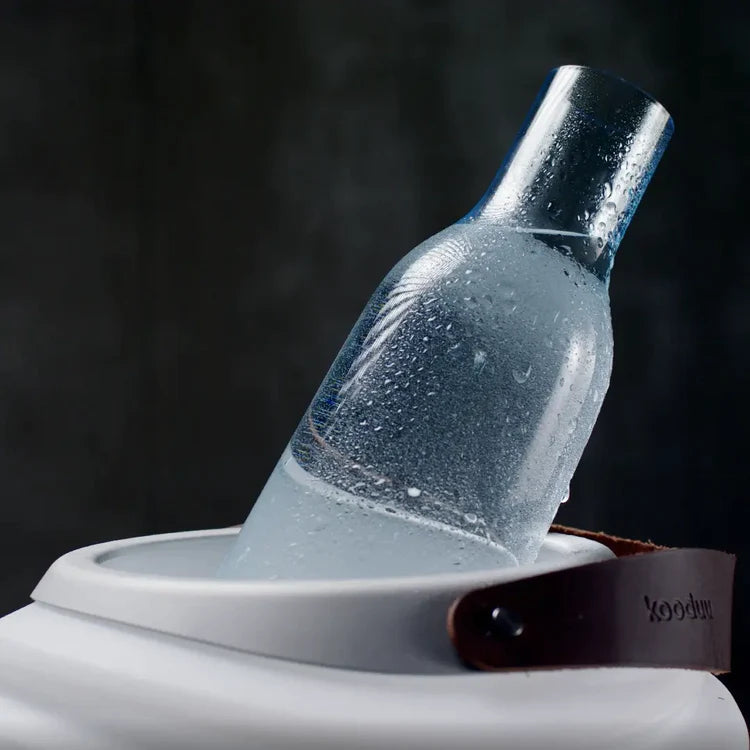 Keep your drinks cool for hours with Kooduu's reusable ice cubes. The perfect addition to your Kooduu Synergy, Sphere, and Atmos models, these cubes can be frozen and used time and time again. Enjoy refreshing drinks with ease and convenience.